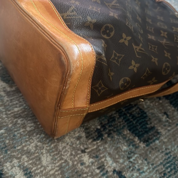 Louis Vuitton Noe Bucket Bag - Picture 6 of 9